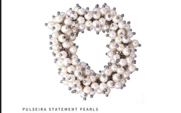 STATEMENT PEARL BRACELET