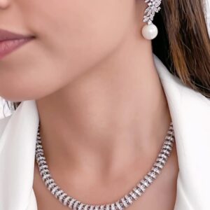 Necklace all studded with zirconia