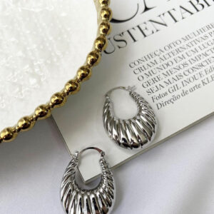 silver crafted hoop